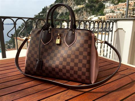 lv travel bag fake|louis vuitton bag scam.